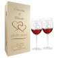 Preview: Hochzeitsgeschenk Rotweingläser mit Gravur und Geschenkbox 2er "Zwei Herzen" 1