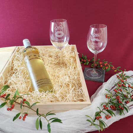Hochzeitsgeschenk Weißweingläser mit Gravur und Geschenkbox "Mr & Mrs" 2