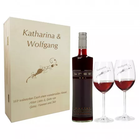 Rotweingläser und Holzbox als Geschenkset zur Hochzeit mit personalisierter Gravur Ranke Titelbild