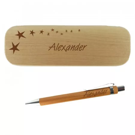 Holzkugelschreiber und Holzbox im Set mit personalisierter Gravur als Geschenk Sterne Detailansicht