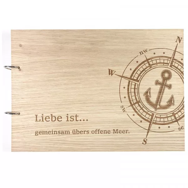Gästebuch zur Hochzeit personalisiert mit Motiv "Kompass Liebe" Frontansicht