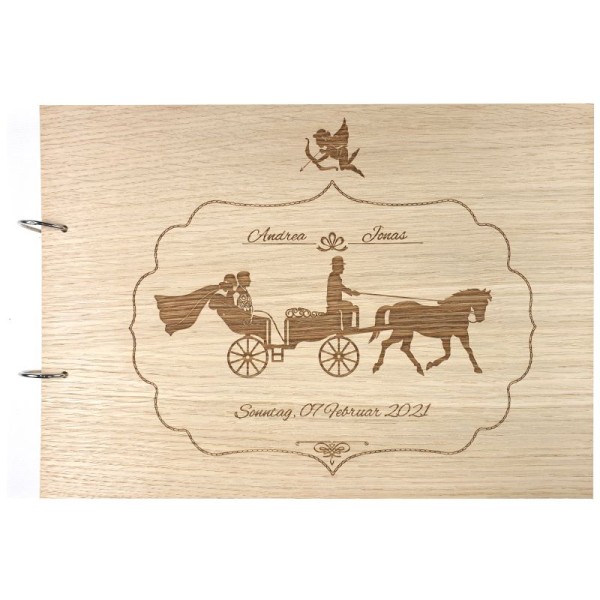 Gästebuch zur Hochzeit personalisiert mit Motiv "Kutsche" Frontansicht Gästebuch zur Hochzeit personalisiert mit Motiv "Kutsche" Frontansicht