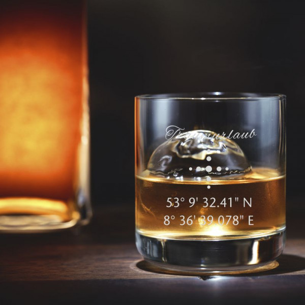 Whiskyglas mit personalisierter Gravur als Geschenk Koordinaten 6