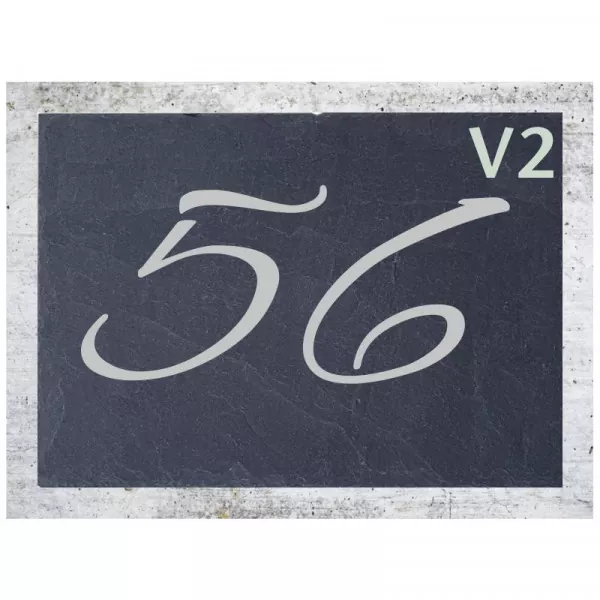 Hausnummer aus Schiefer mit personalisierter Gravur Querformat Variante 2