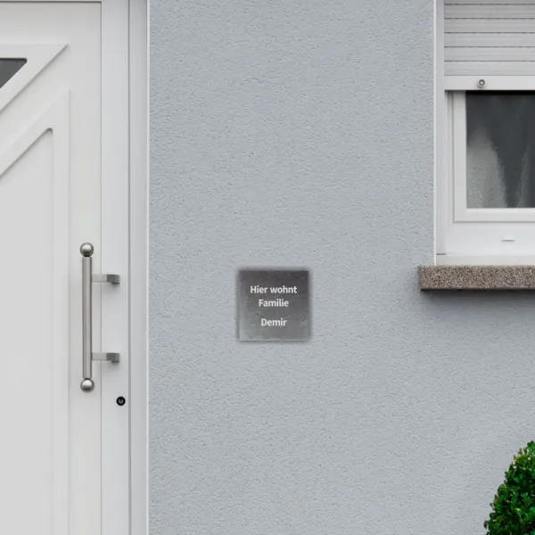 Tuerschild aus Schiefer mit personalisierter Gravur Hier wohnt 4