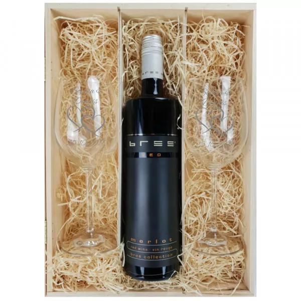 personalisierte Weingläser mit Flasche Weißwein Geschenkset mit Namen graviert Holzkiste mit individueller Wunsch-Gravur als Geschenk für Paare zur Hochzeit Tauben und Ringe