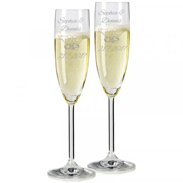 Sektgläser mit personalisierter Gravur als Geschenk zur Hochzeit Tauben und Ringe Titelbild Sektgläser mit personalisierter Gravur als Geschenk zur Hochzeit Tauben und Ringe Titelbild