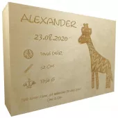 Personalisierte Erinnerungskiste aus Holz mit Gravur "Giraffe"