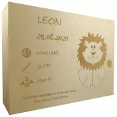 Personalisierte Erinnerungskiste aus Holz mit Gravur "Löwe"